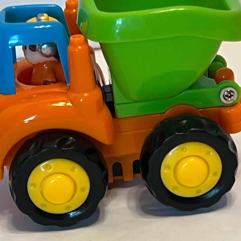 Huile Toy Trucks